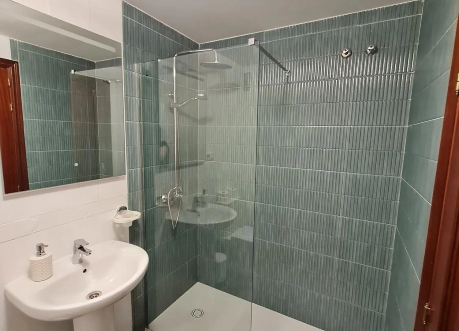 Apartamento Alaska 800 m de la Playa Parking Privado Málaga