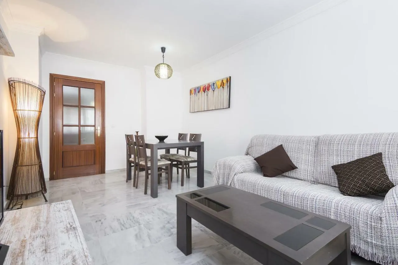 Apartamento Alaska 800 M De La Playa Parking Privado Malaga Apartment